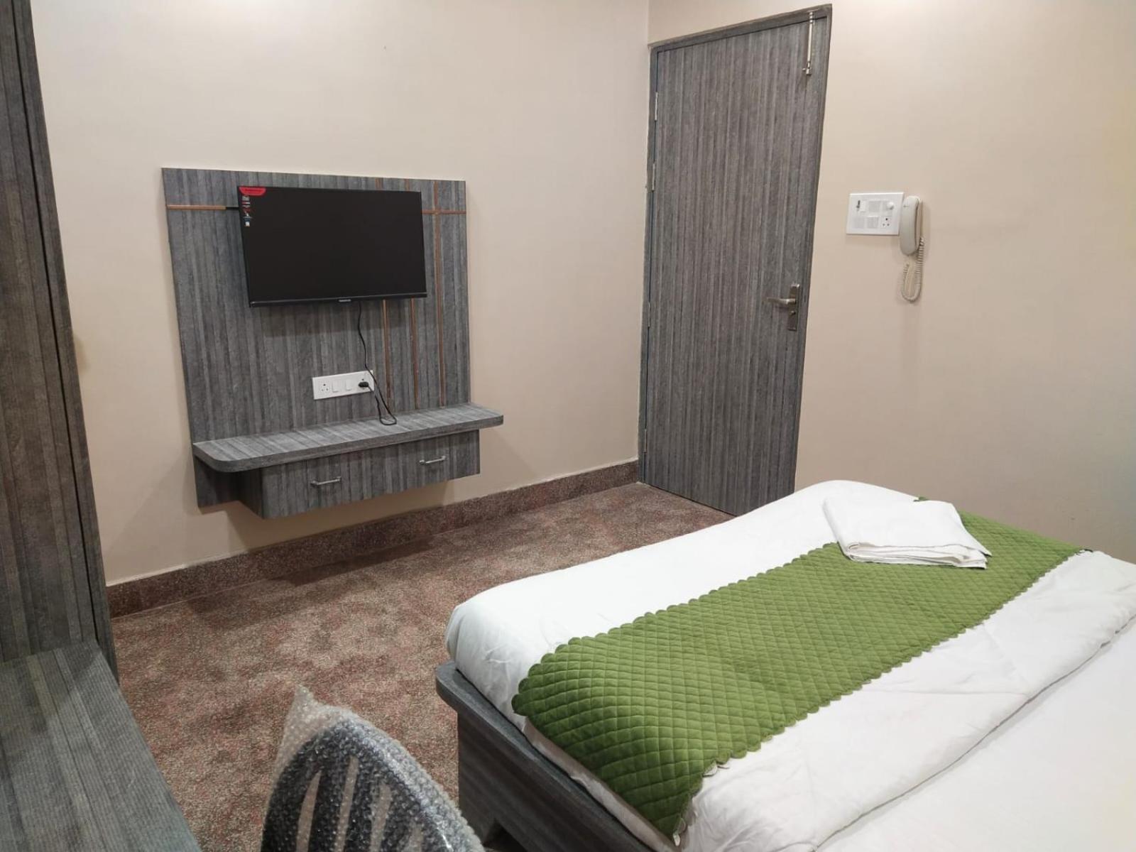 Hotel Utsav Palace Kanpur Exterior photo