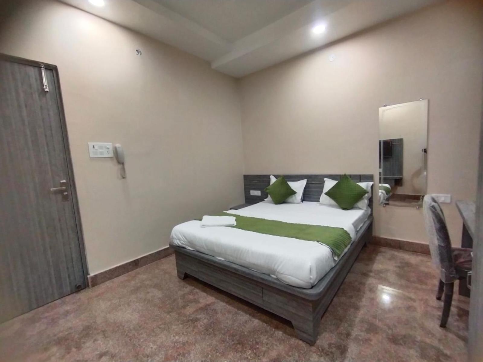 Hotel Utsav Palace Kanpur Exterior photo